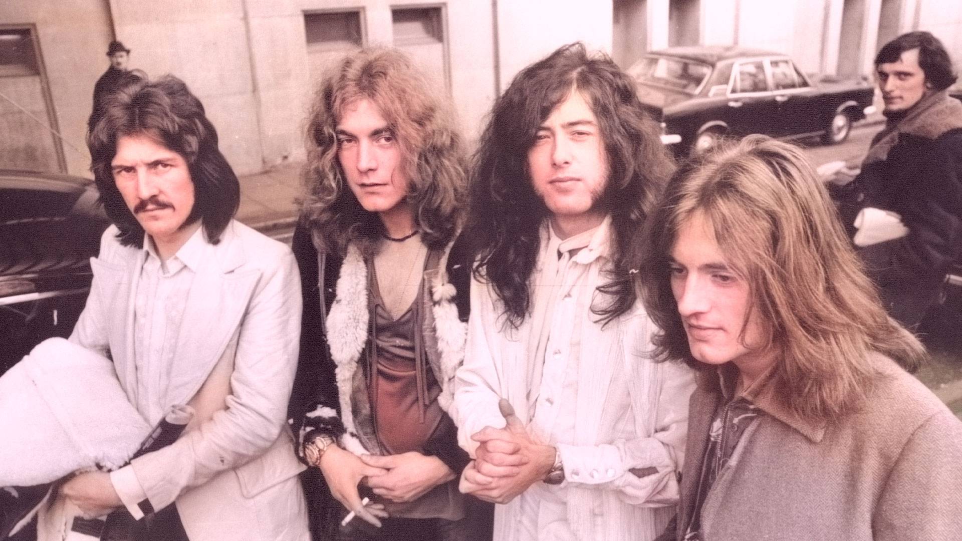 Led Zeppelin: Down The Tracks